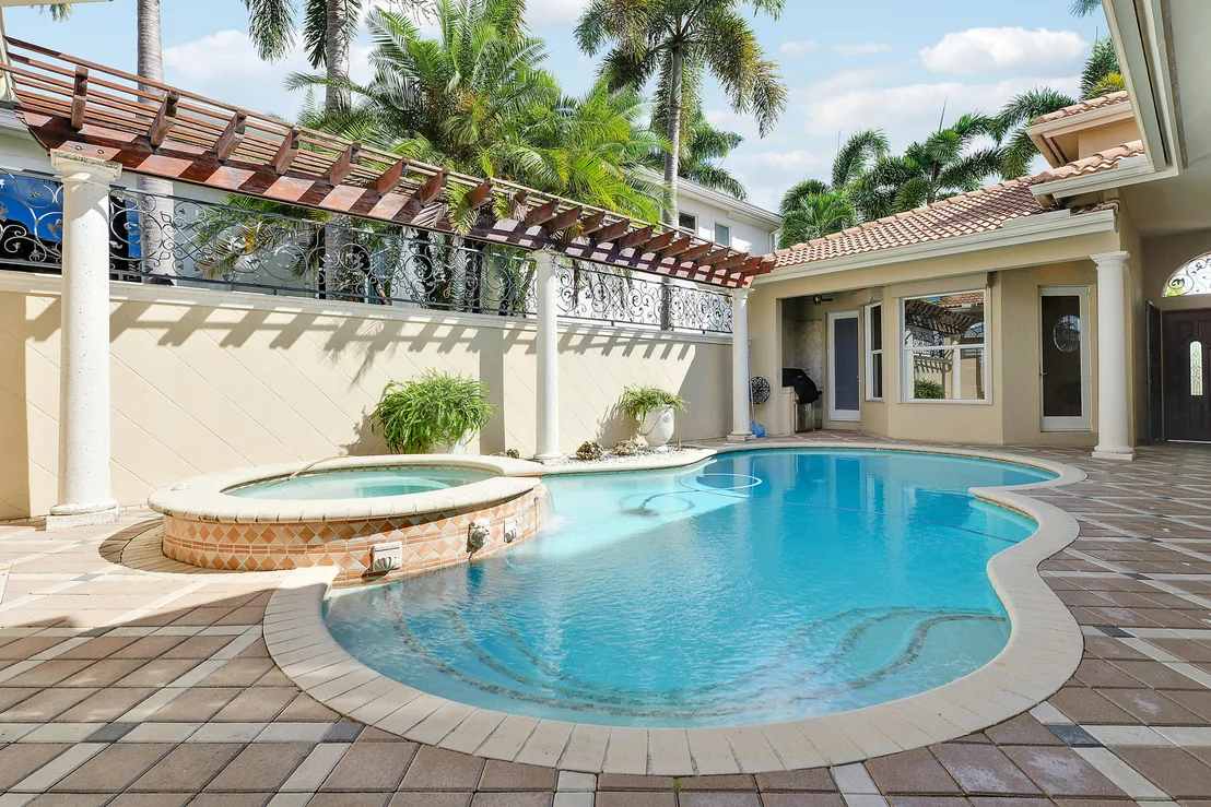 Photo of 807 Floret Drive