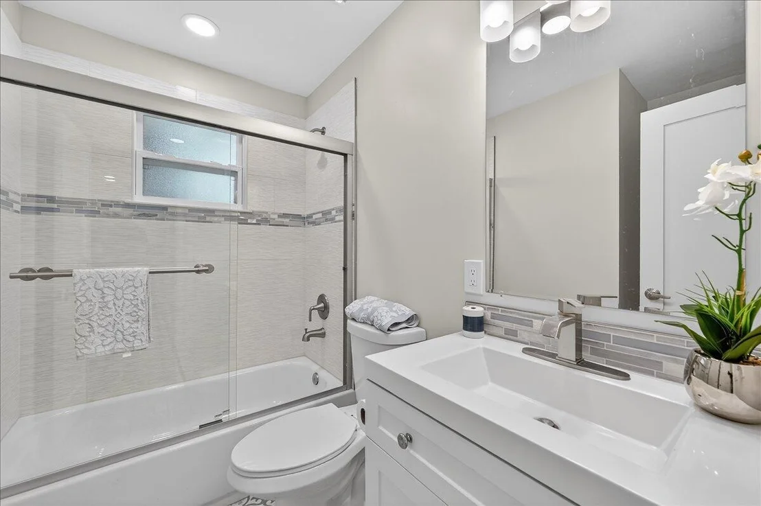 Photo of 262 Easy Street
