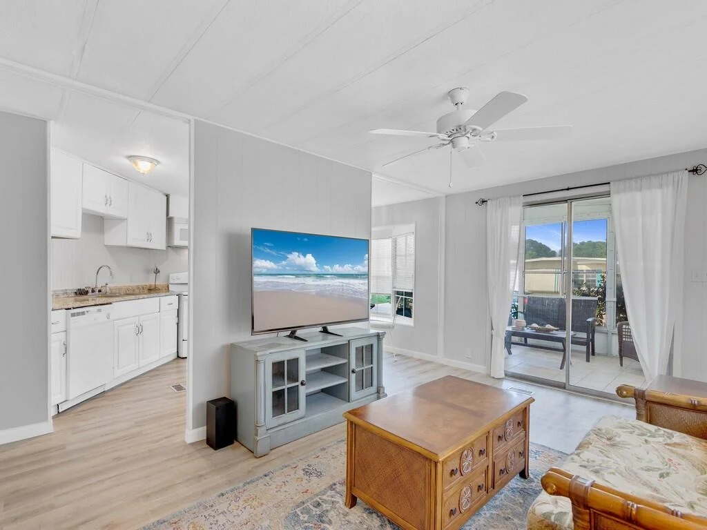 Photo of 1033 Oriole Circle