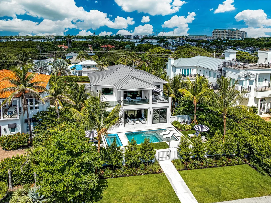 Photo of 6107 N Ocean Boulevard