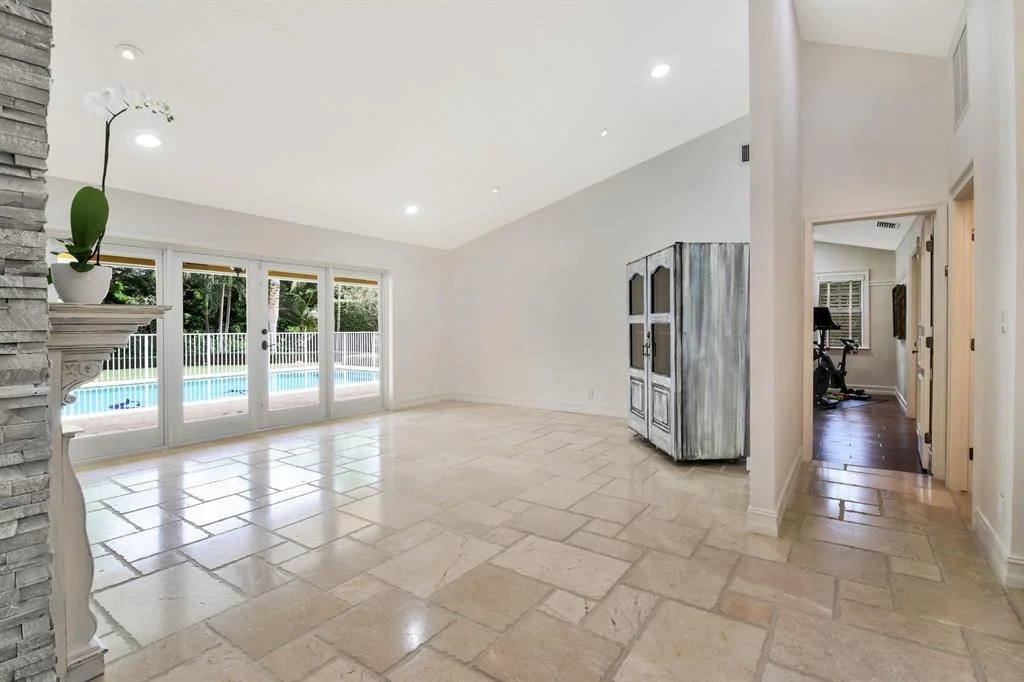 Photo of 4443 Pine Tree Drive