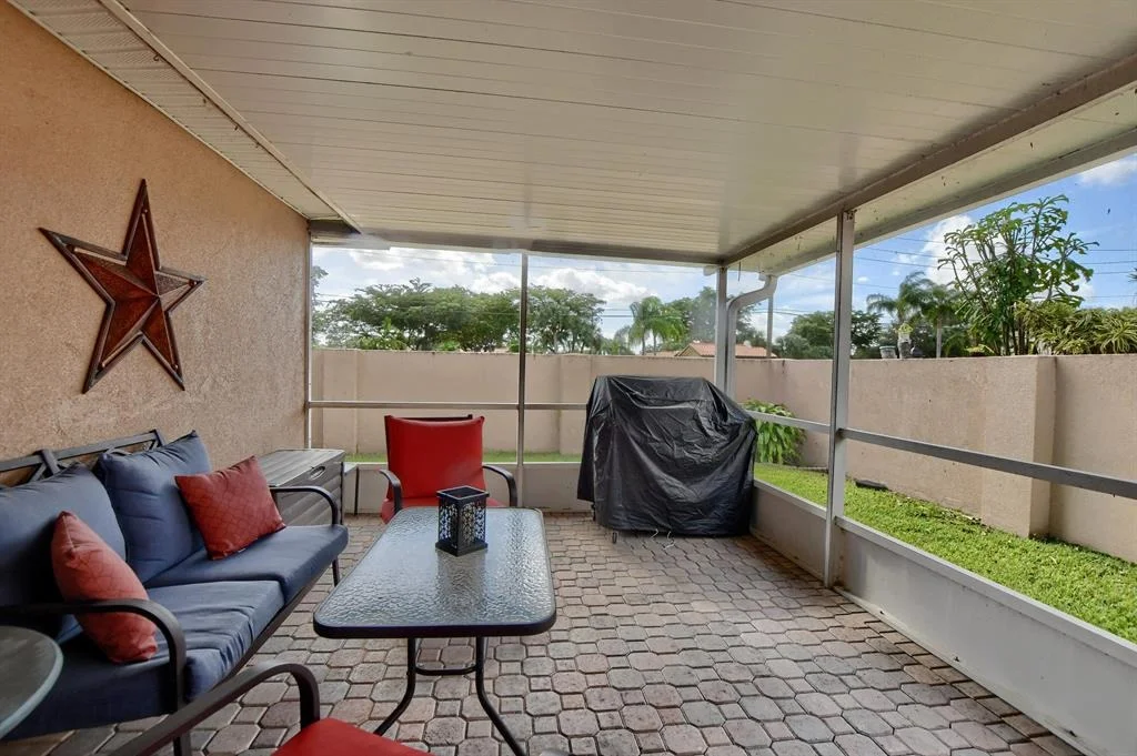 Photo of 5541 Grande Palm Circle