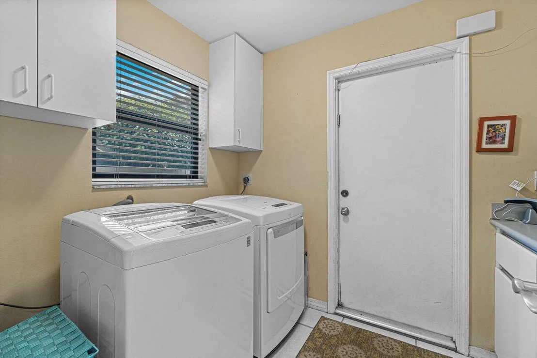Photo of 959 Parkside Circle N
