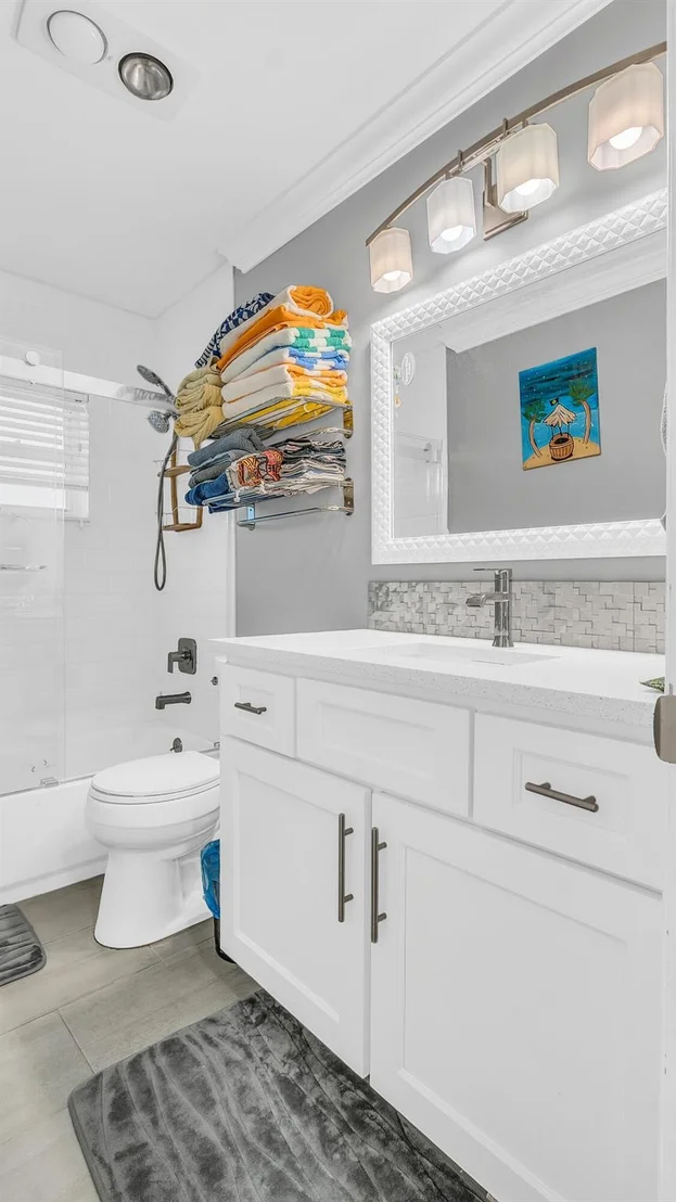 Photo of Unit B at 258 Cape Cod Circle