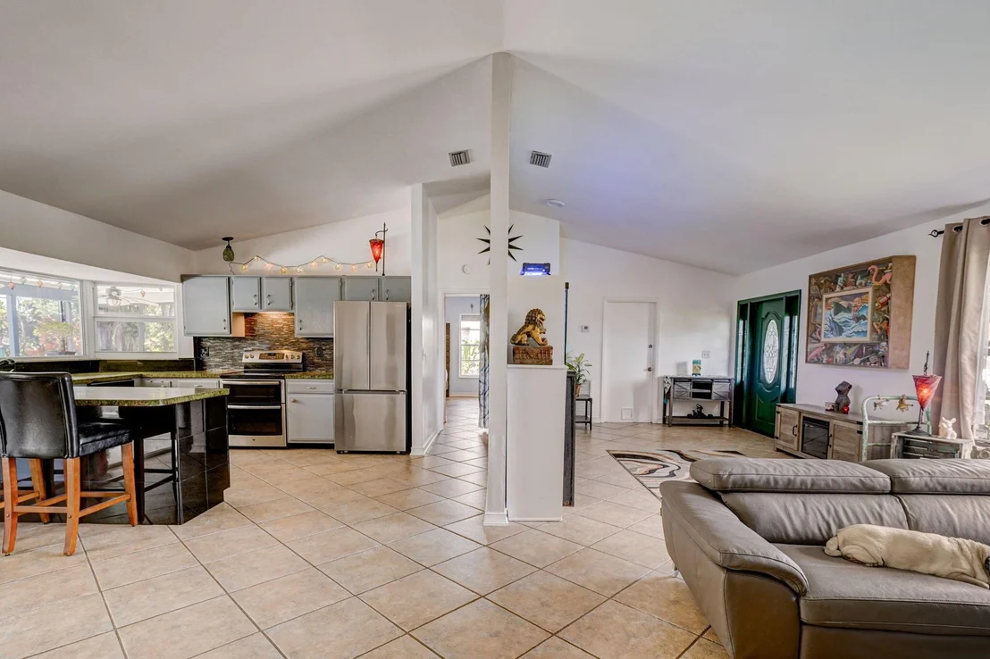 Photo of 128 Martin Circle