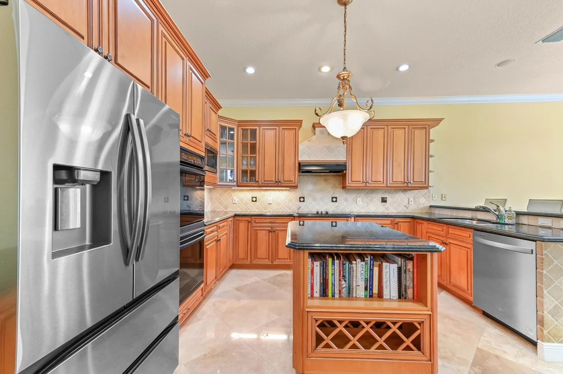 Photo of 8817 SE Compass Island Way