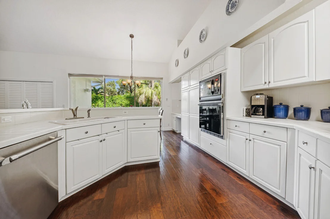 Photo of 2674 Devon Court