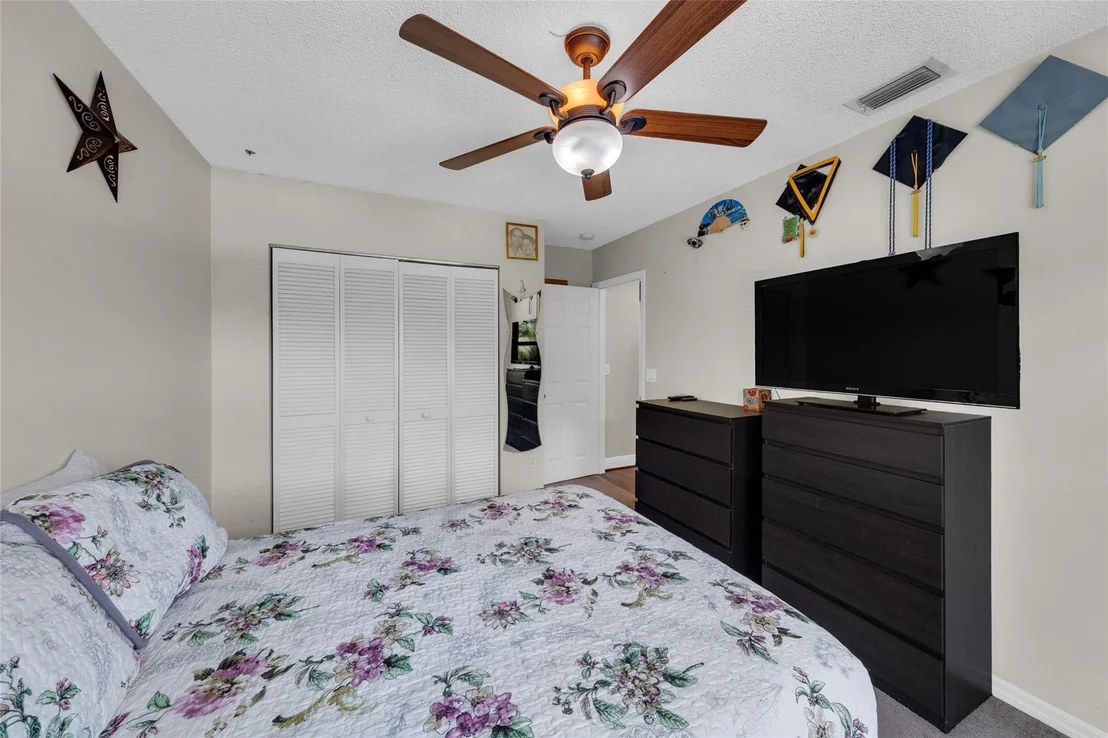 Photo of 84 Gables Boulevard