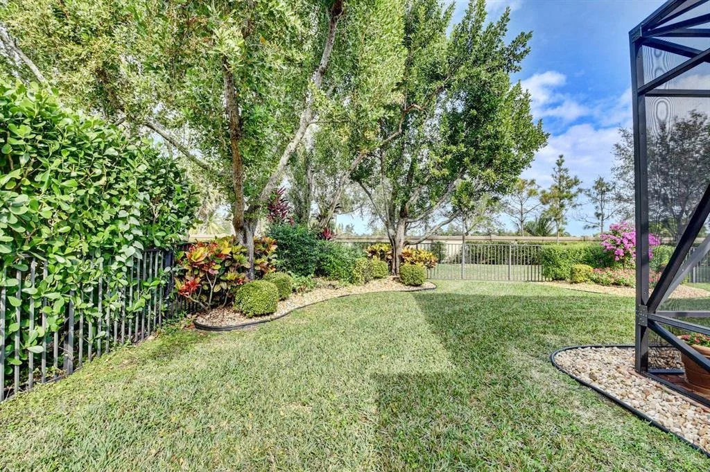 Photo of 9170 Isles Cay Drive