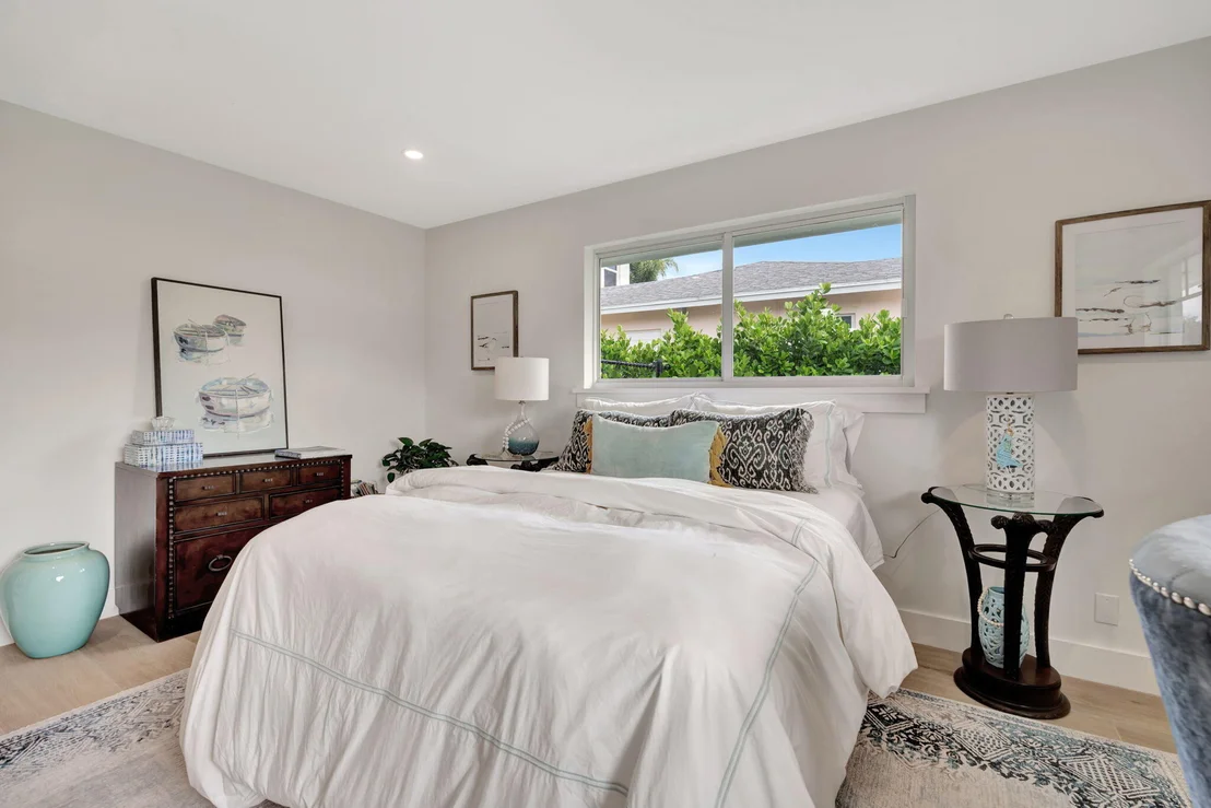 Photo of 359 Beacon Street