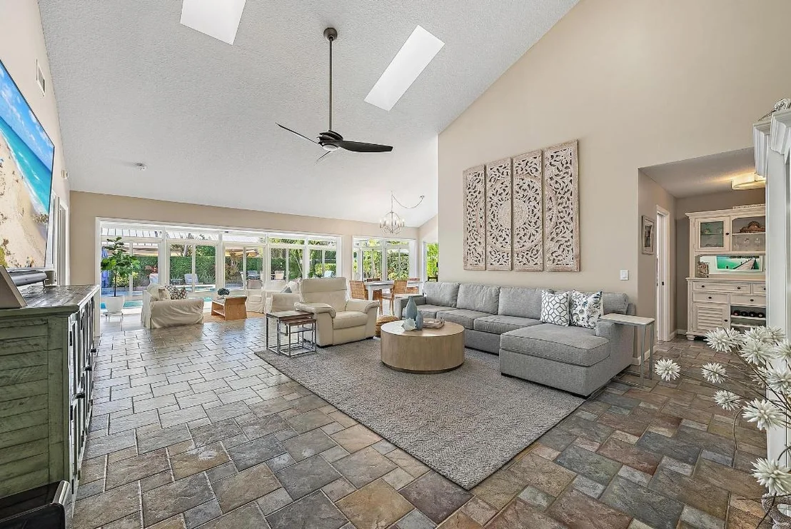 Photo of 138 Cape Pointe Circle