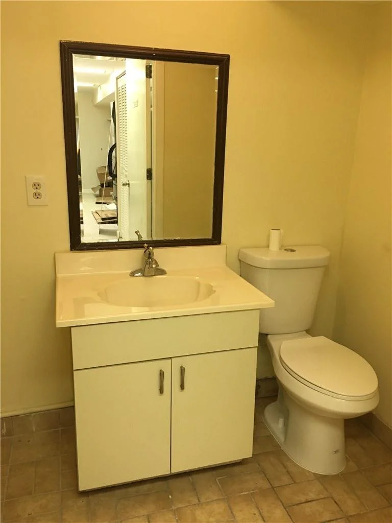 Photo of Unit 707708 at 1791 Blount Road
