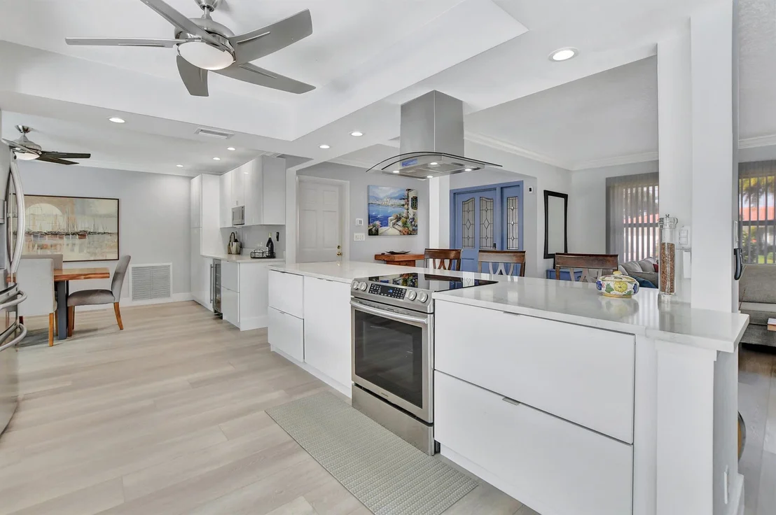 Photo of 808 Berkeley Street