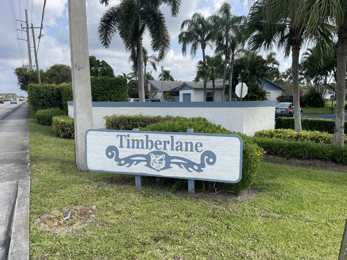 Photo of 1301 Timberlane Circle