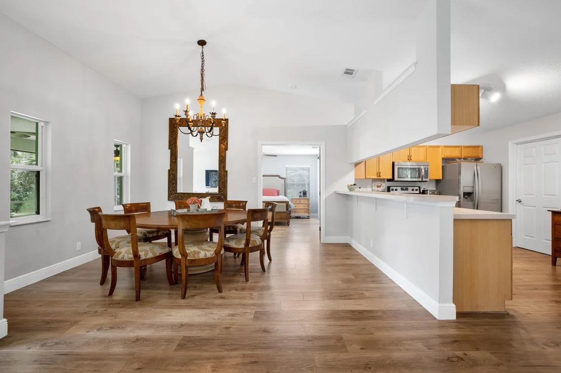 Photo of 13578 Edith Road