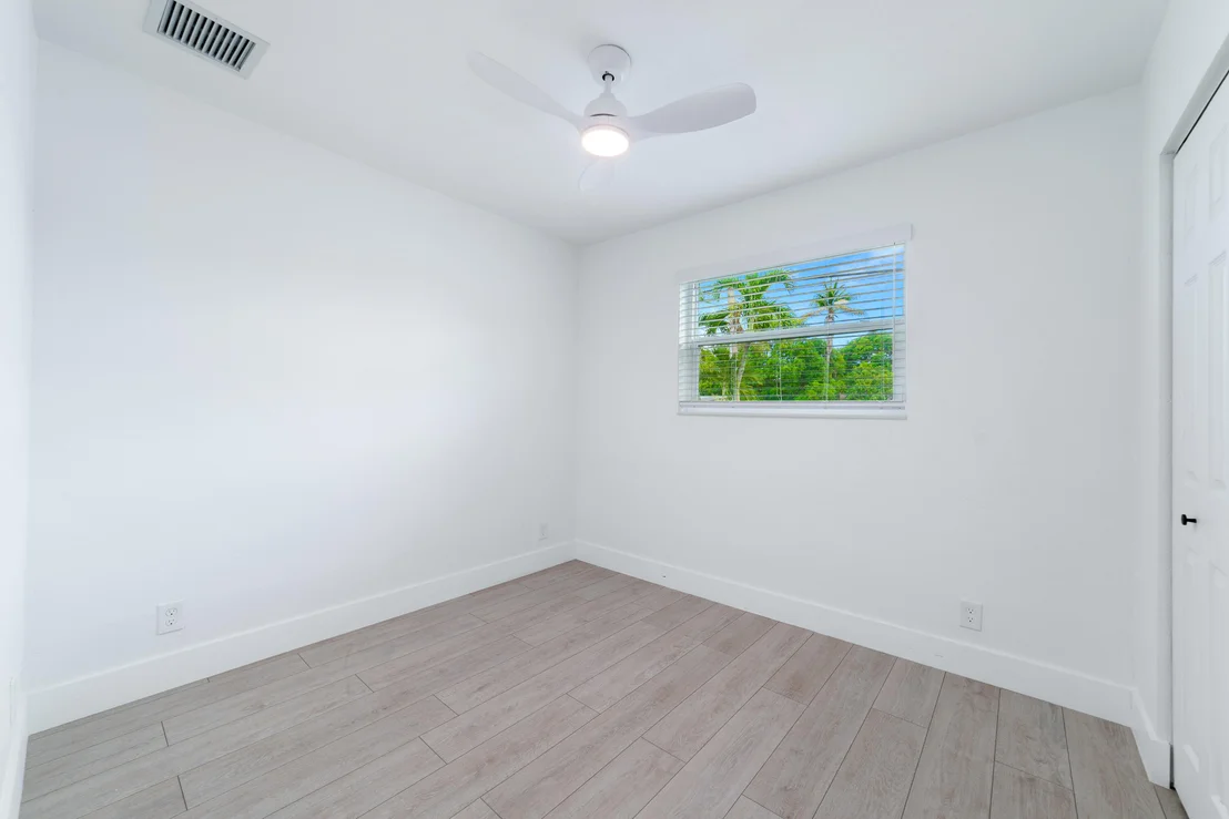 Photo of 6335 Southgate Boulevard