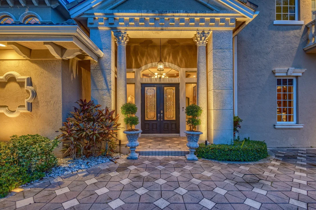 Photo of 2330 Tecumseh Circle