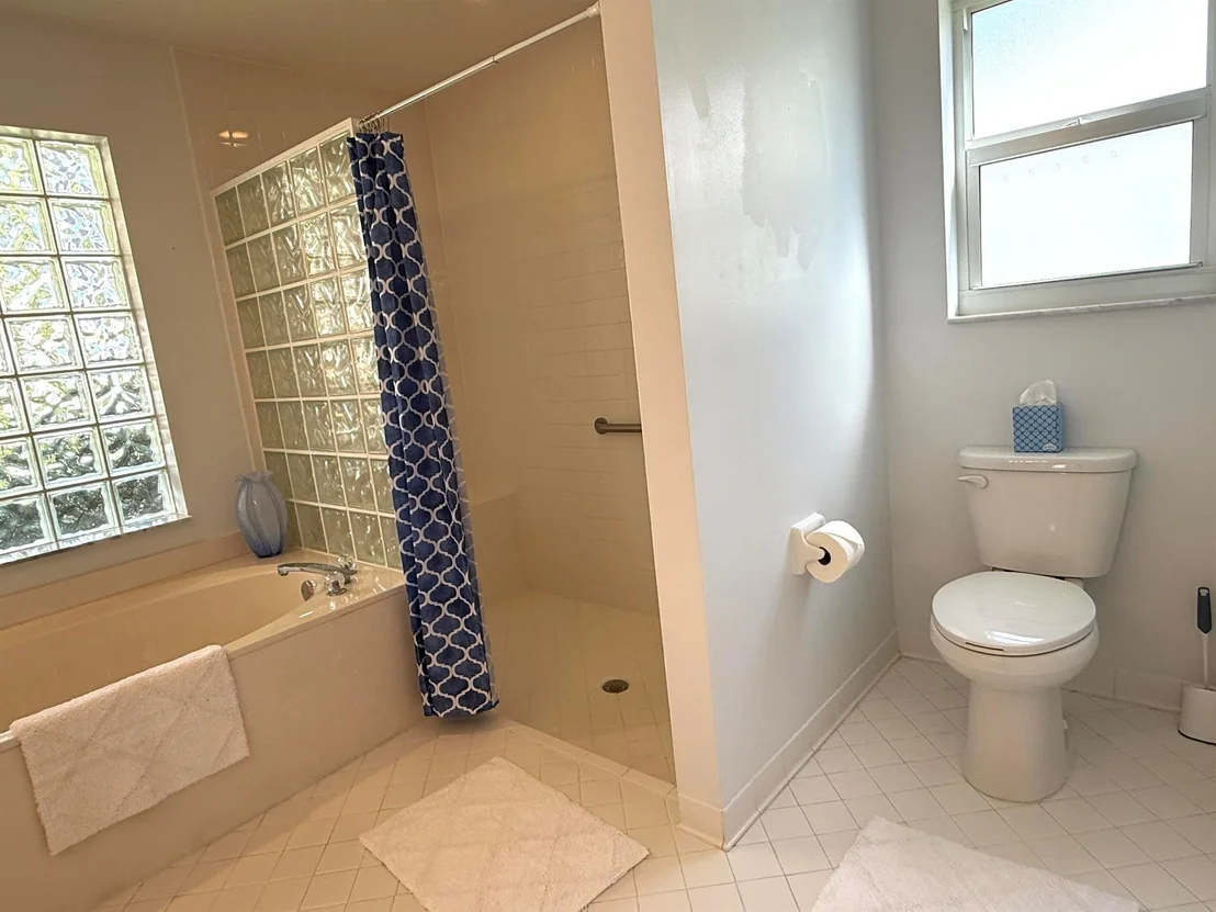 Photo of 330 Oregon Lane