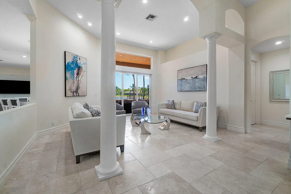 Photo of 21371 Rockledge Lane