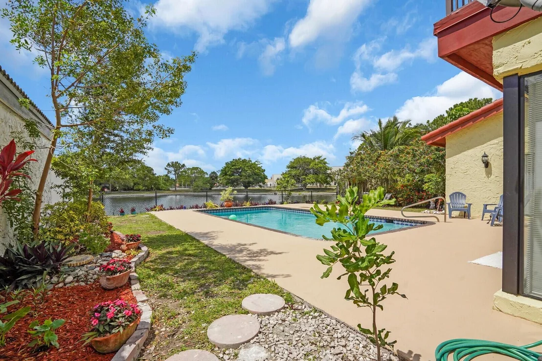 Photo of 6526 Sweet Maple Lane