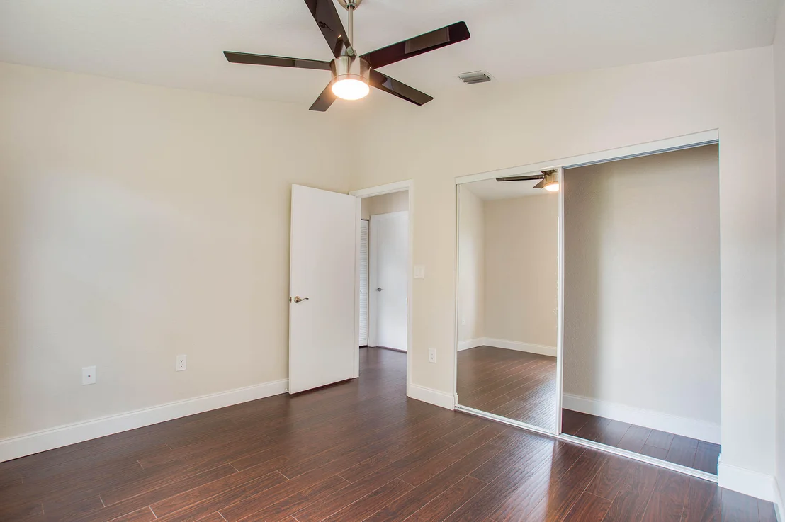 Photo of 1020 Fairfax W