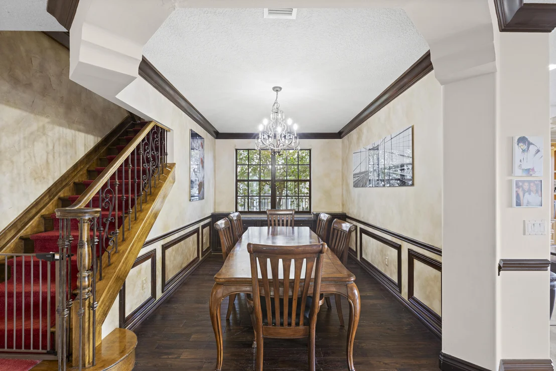 Photo of 9041 Alexandra Circle