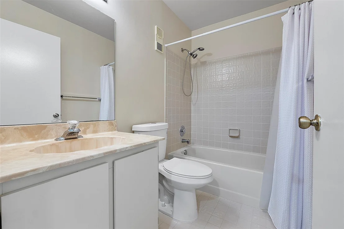 Photo of 8230 Springtree Road