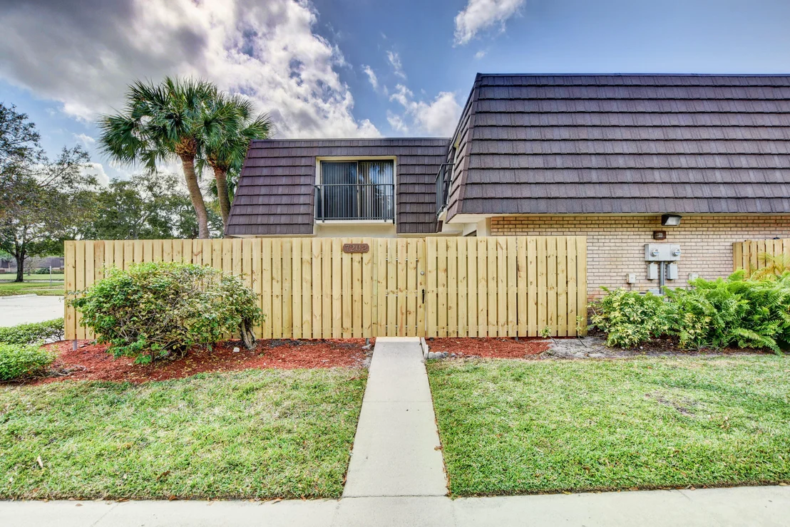 Photo of 7202 72nd Way