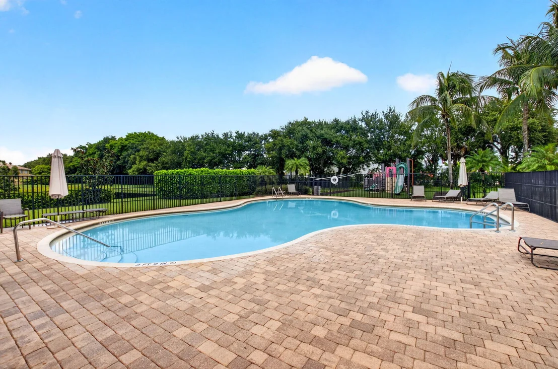 Photo of 9262 Silver Glen Way