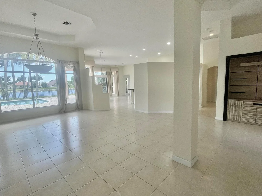 Photo of 8180 Muirhead Circle