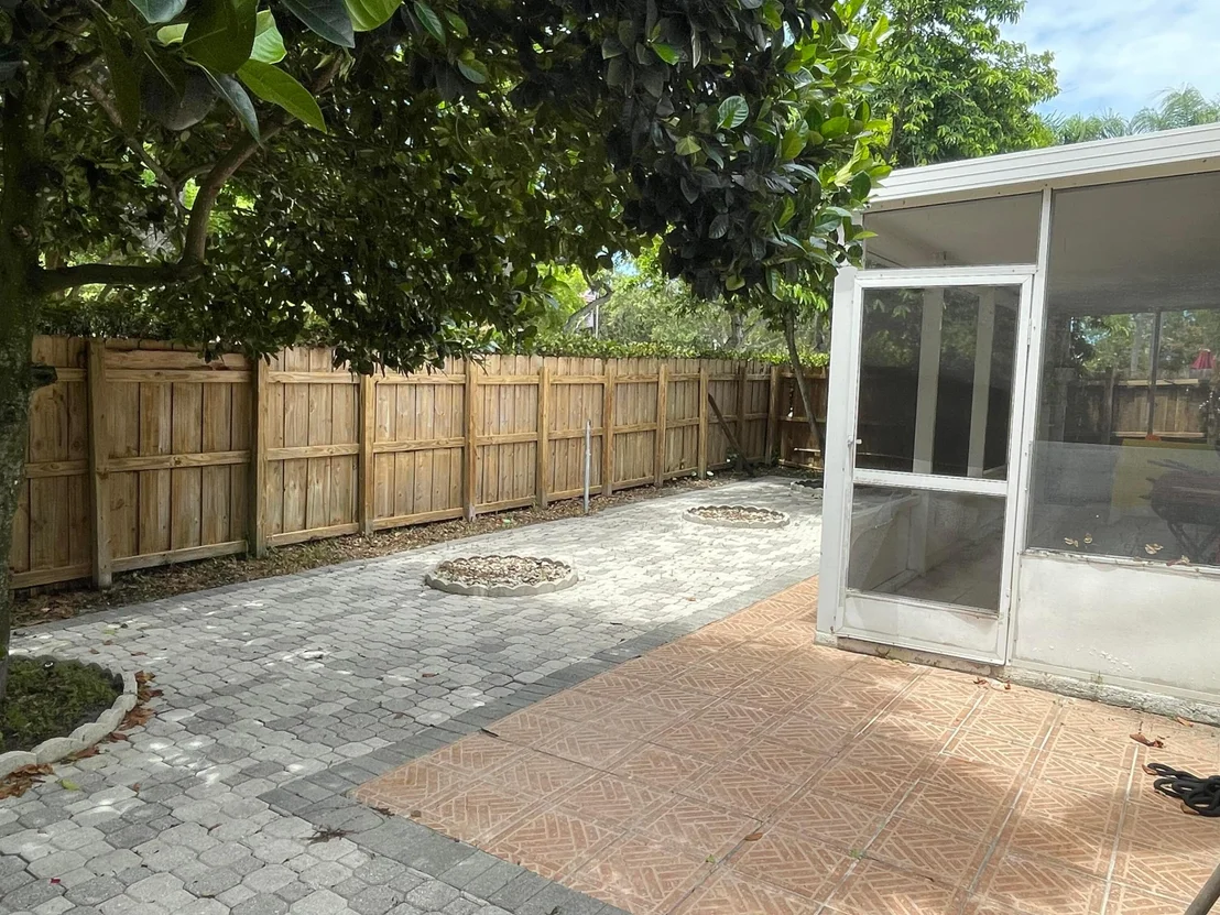 Photo of 8229 White Rock Circle
