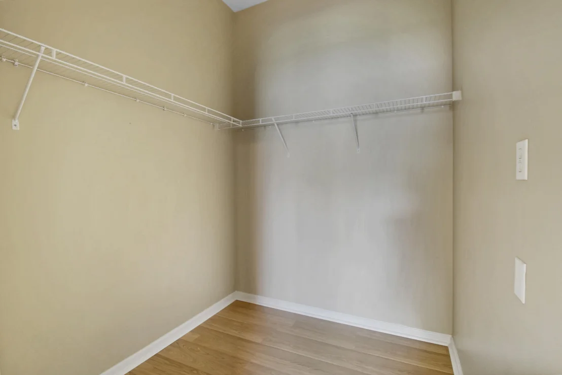 Photo of 948 Oak Arbor Circle
