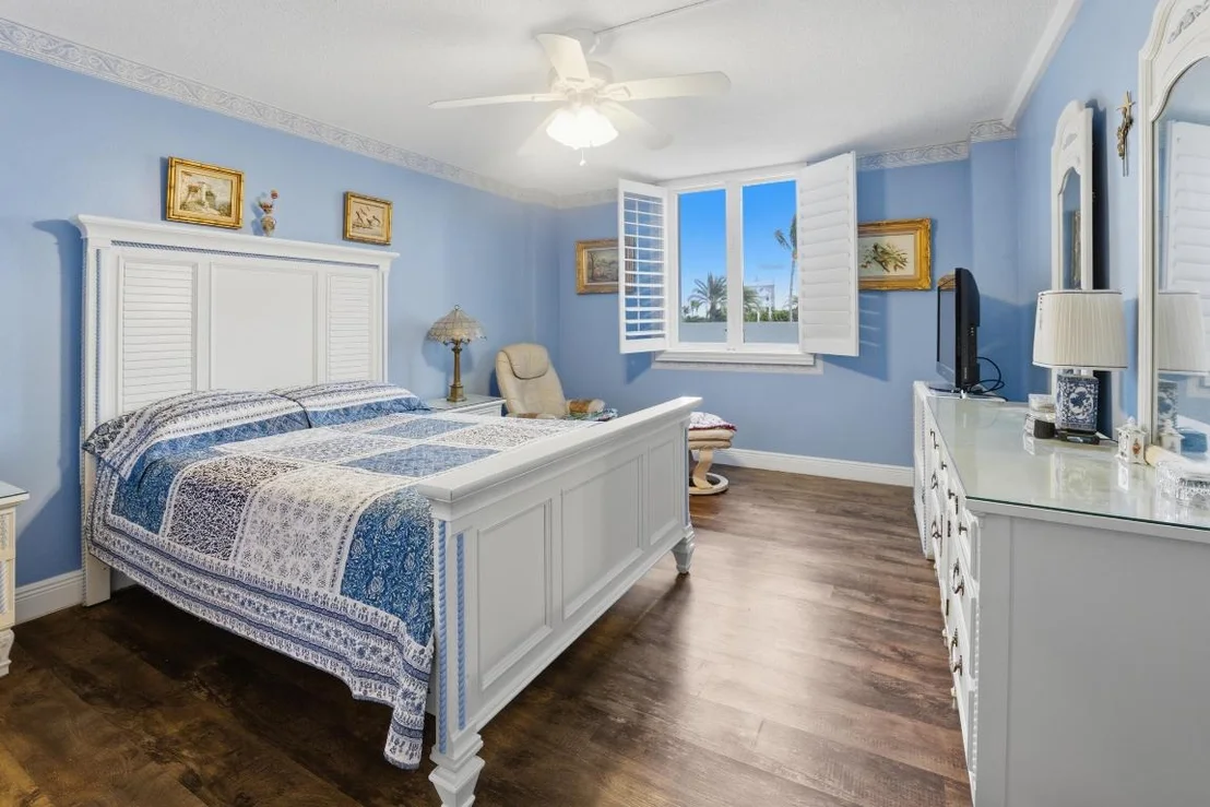 Photo of Unit 201 at 375 Beach Road