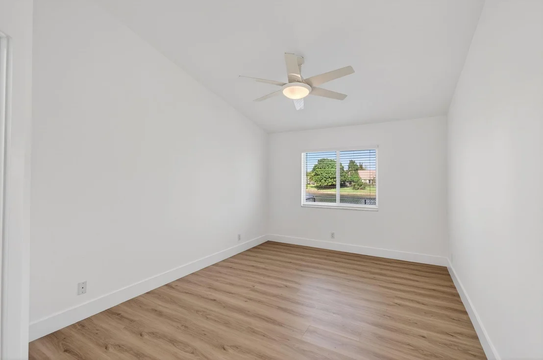 Photo of 6425 96th Place