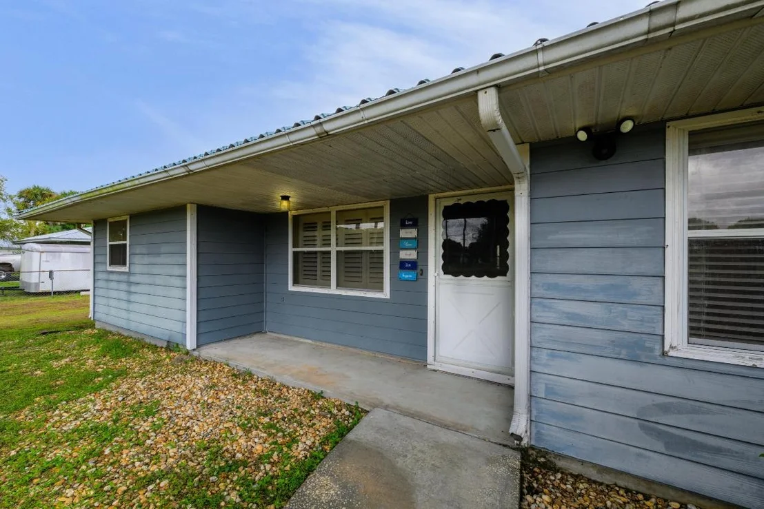 Photo of 588 NE 28th Avenue