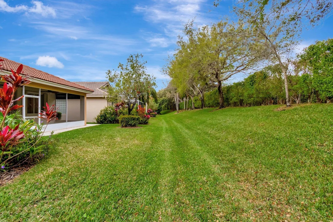 Photo of 2676 Clipper Circle