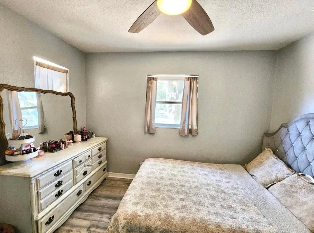Photo of 3307 NW 33rd Avenue