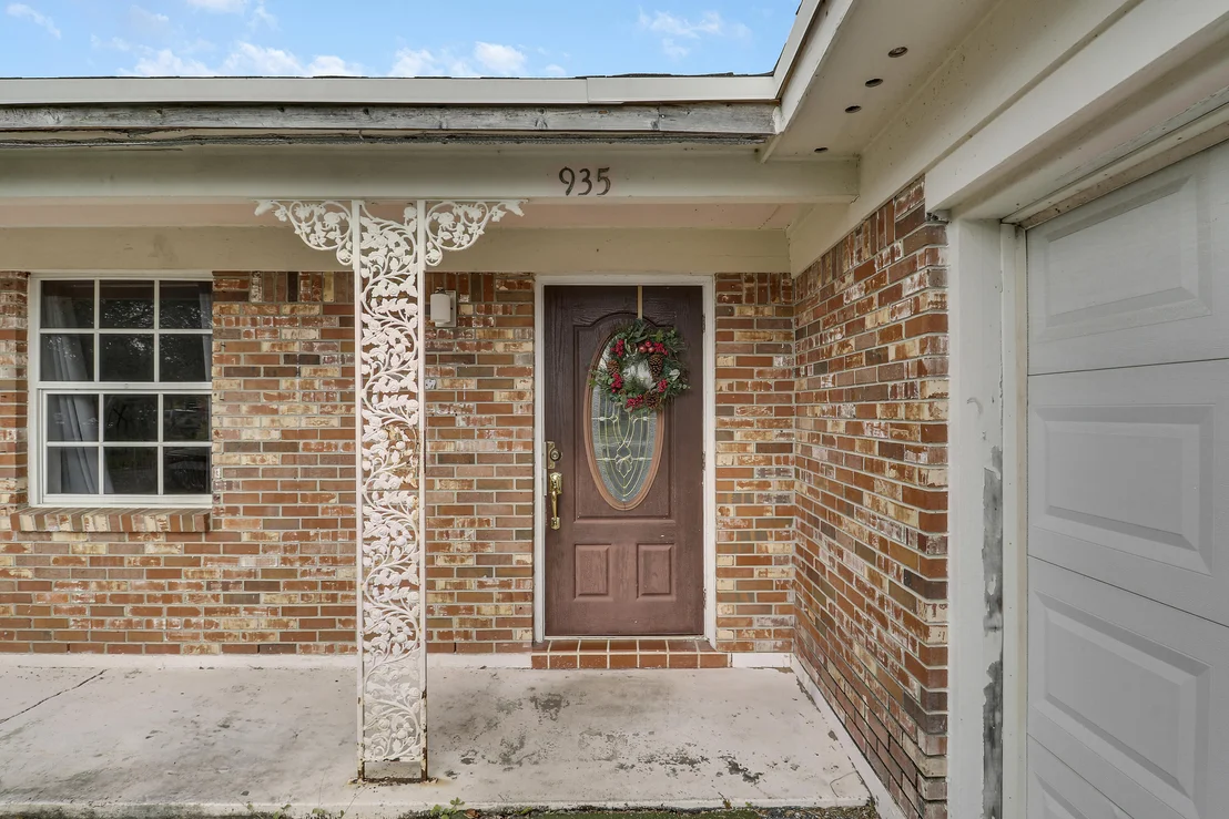 Photo of 935 Orange Drive