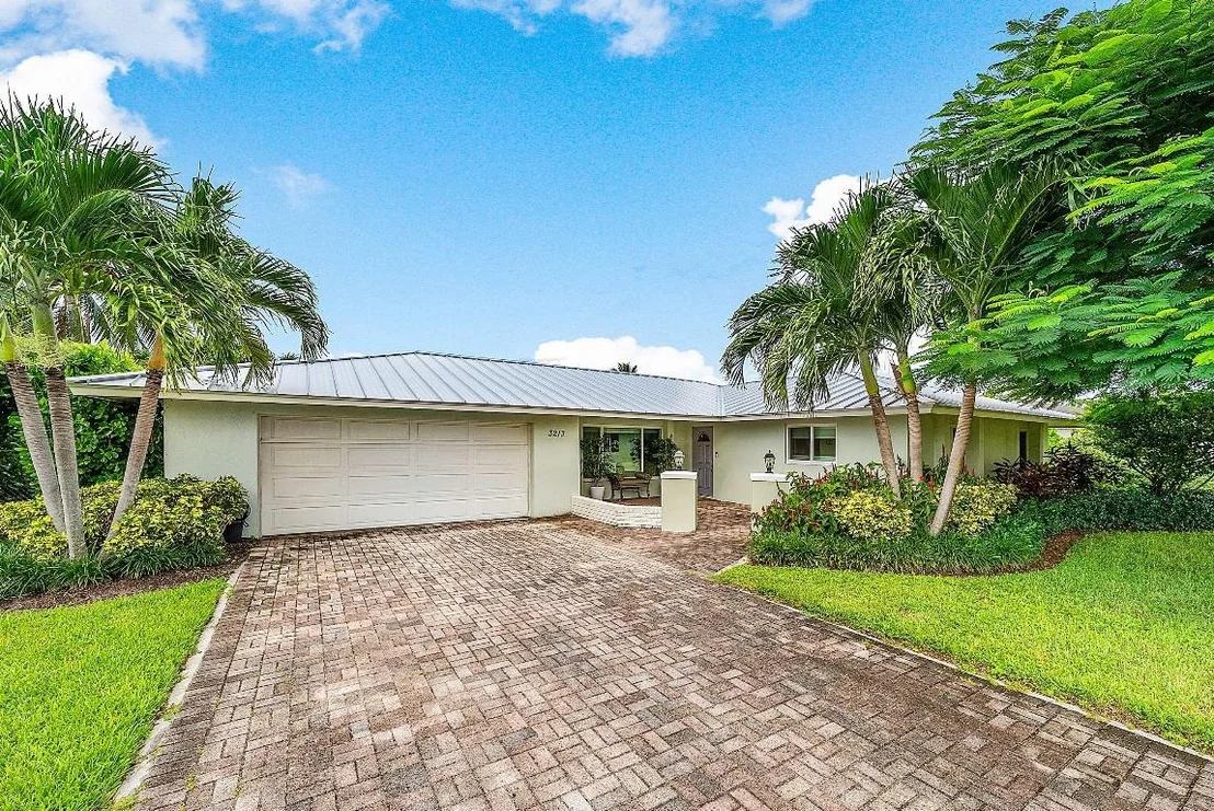 Photo of 3213 Canal Drive