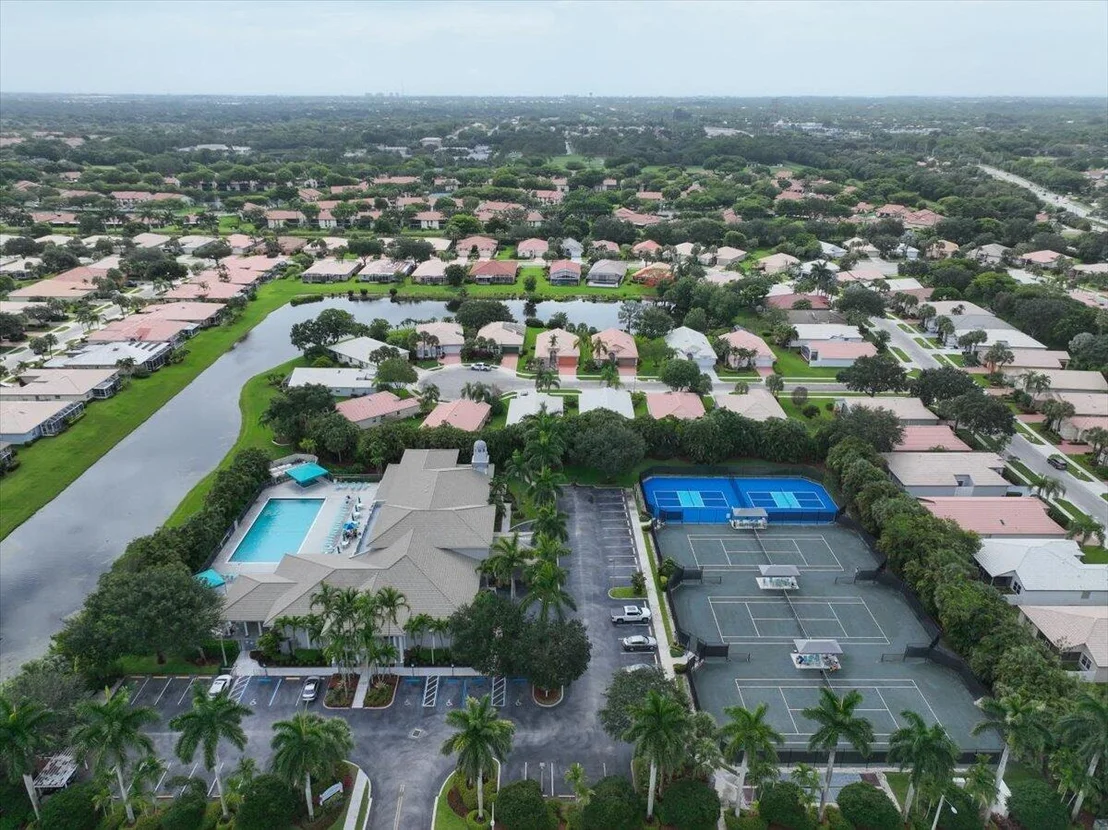 Photo of 10847 Crystal Key Lane
