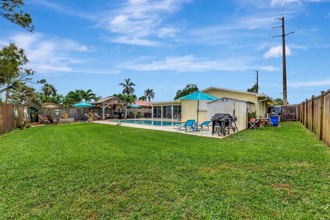 Photo of 7130 Thompson Road
