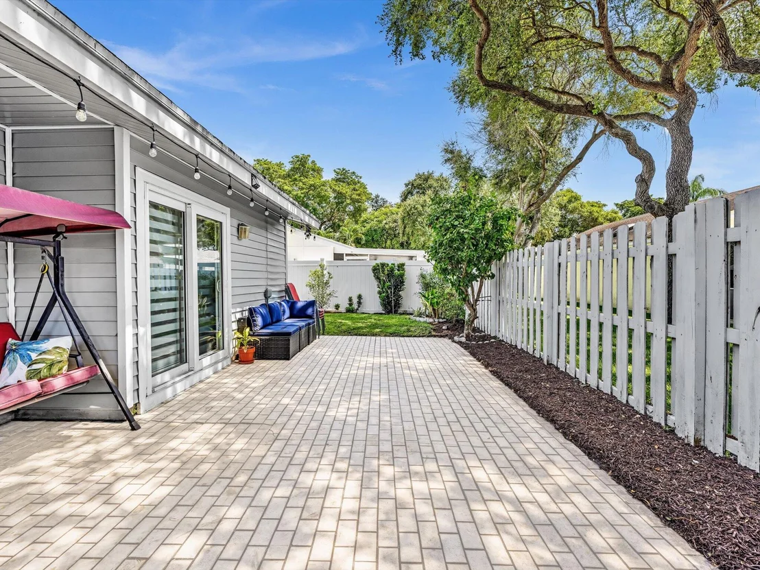 Photo of 8 Hawthorne Lane
