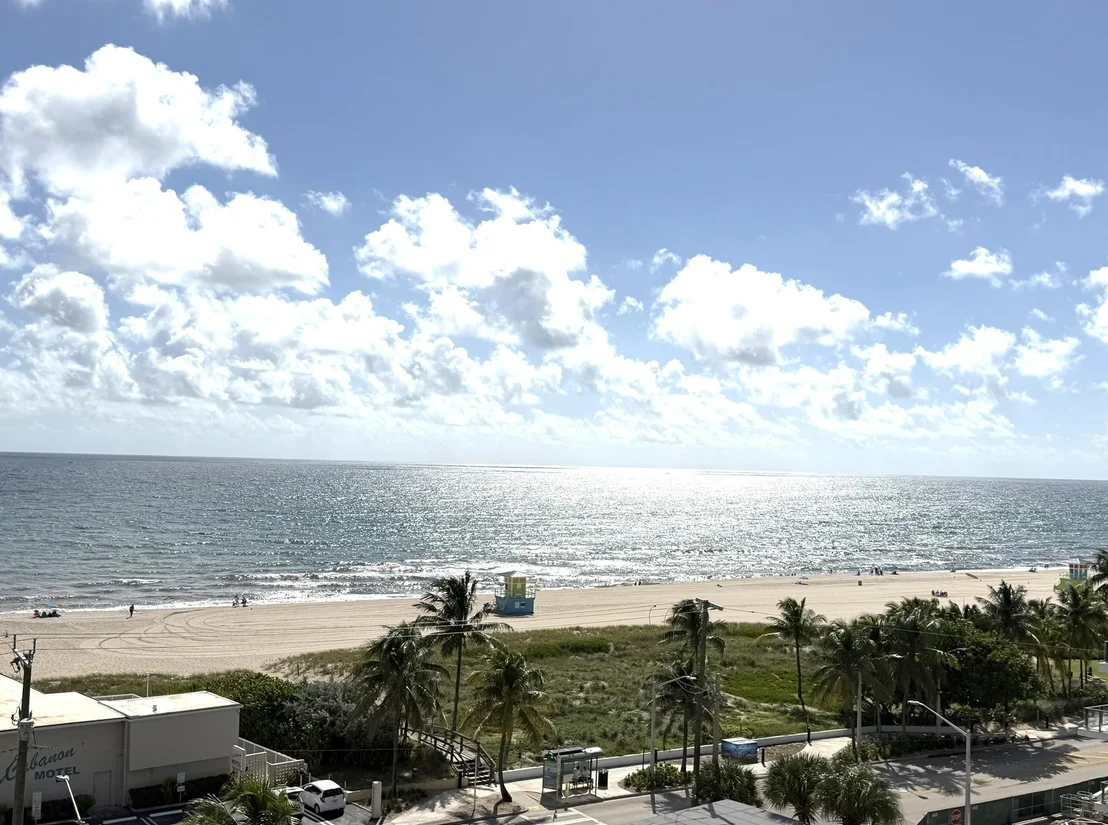 Photo of Unit 921 at 525 N OCEAN Boulevard N