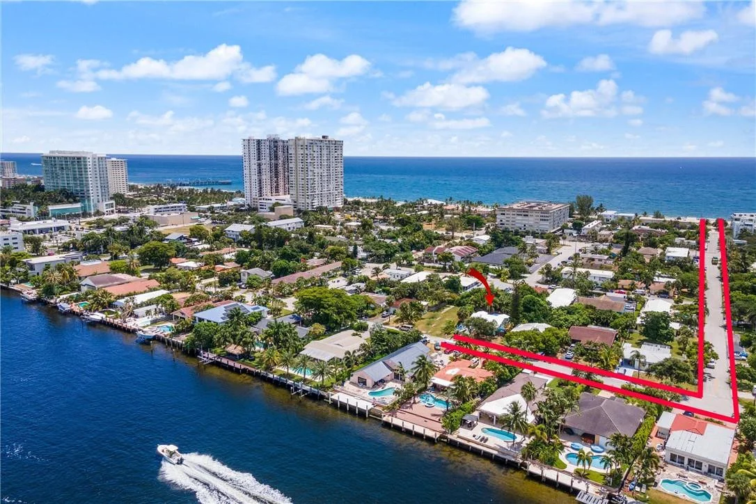 Photo of 500 S Riverside Drive