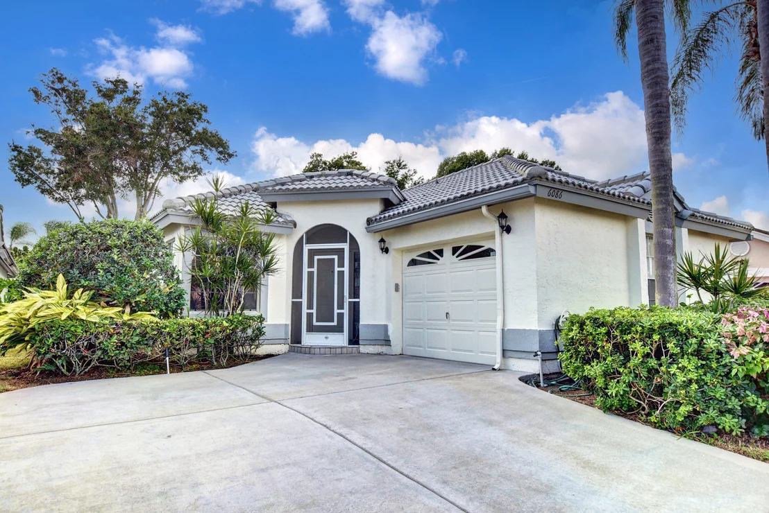 Photo of 6086 Bay Isles Drive