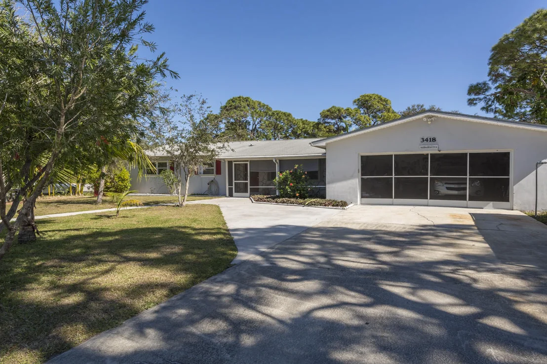 Photo of 3418 Sunrise Boulevard