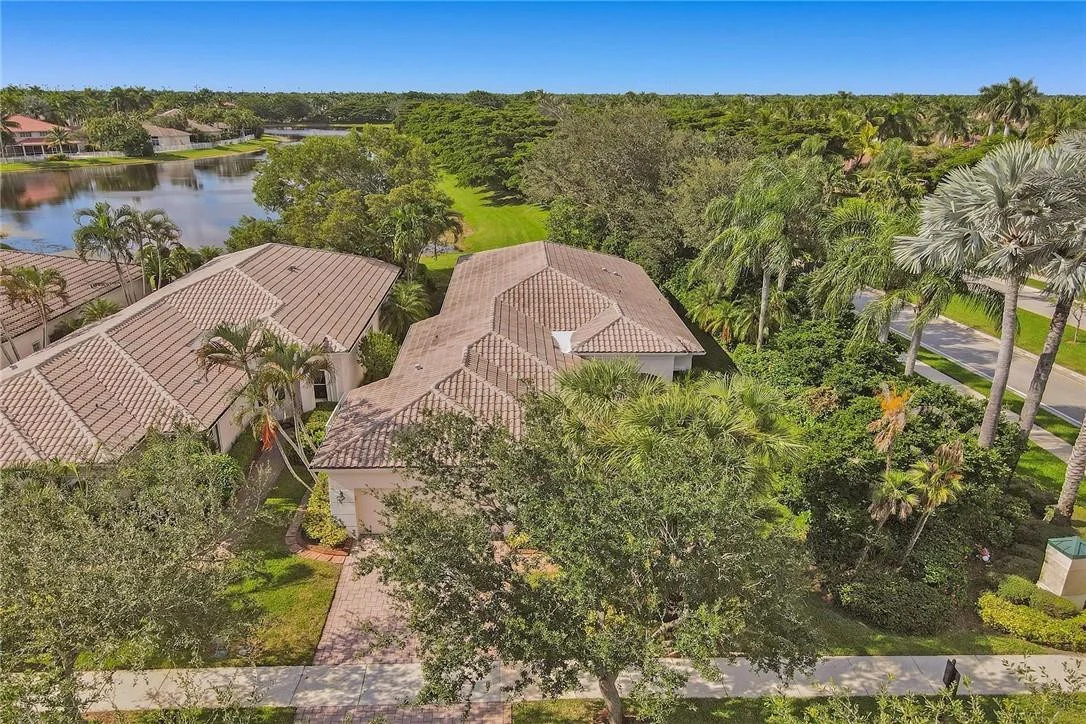 Photo of 2531 Bay Pointe Drive