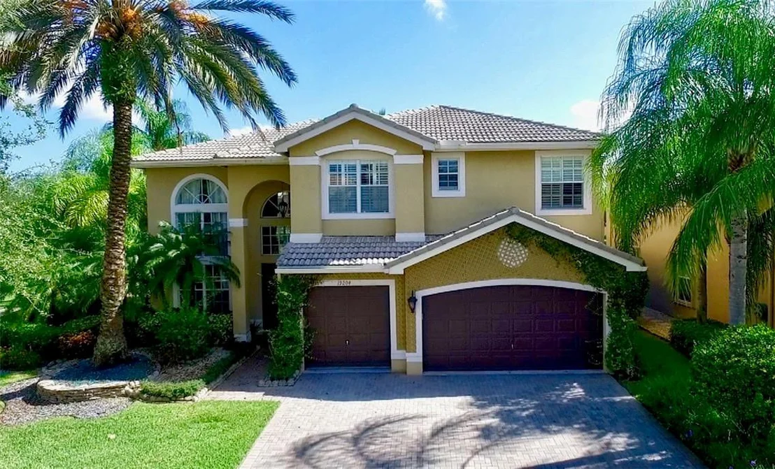Photo of 19204 Skyridge Circle