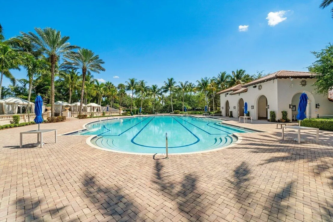Photo of 17602 Middle Lake Drive