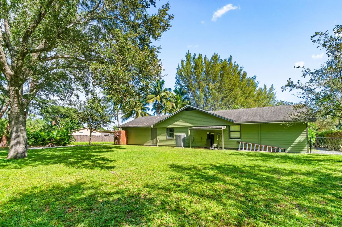 Photo of 4181 Coconut Boulevard